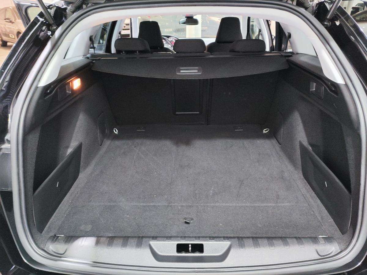 peugeot-308-sw-2021-diesel-1499cc