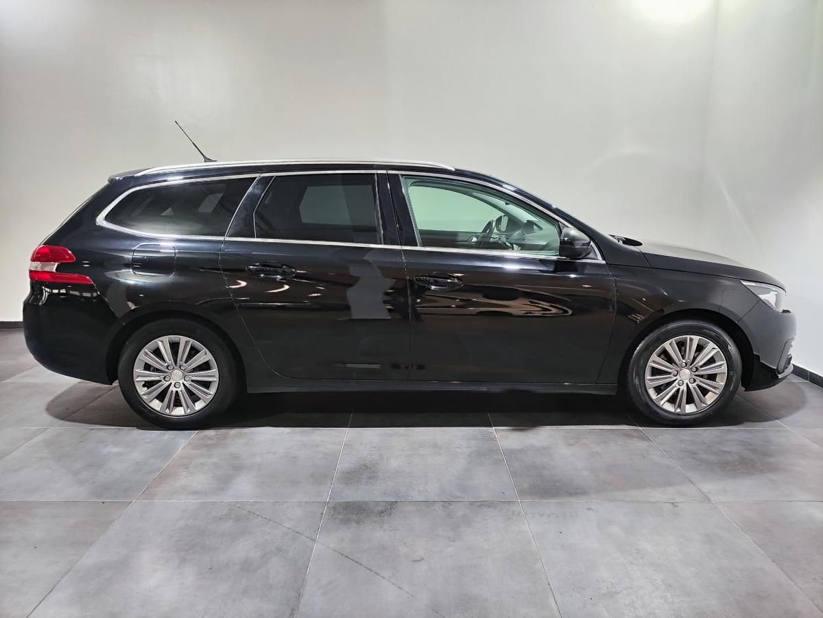 peugeot-308-sw-2021-diesel-1499cc