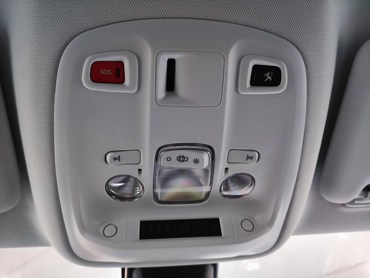 peugeot-308-sw-2021-diesel-1499cc