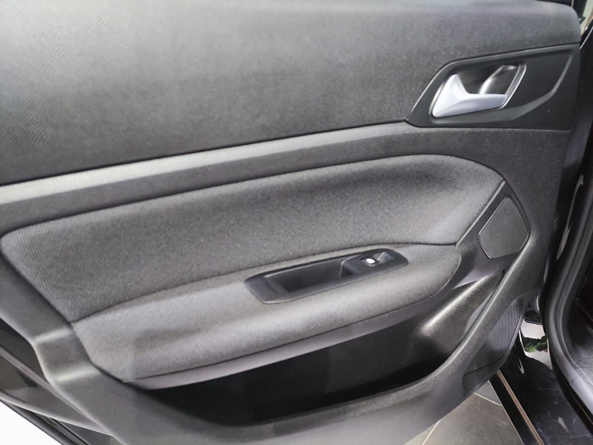 peugeot-308-sw-2021-diesel-1499cc