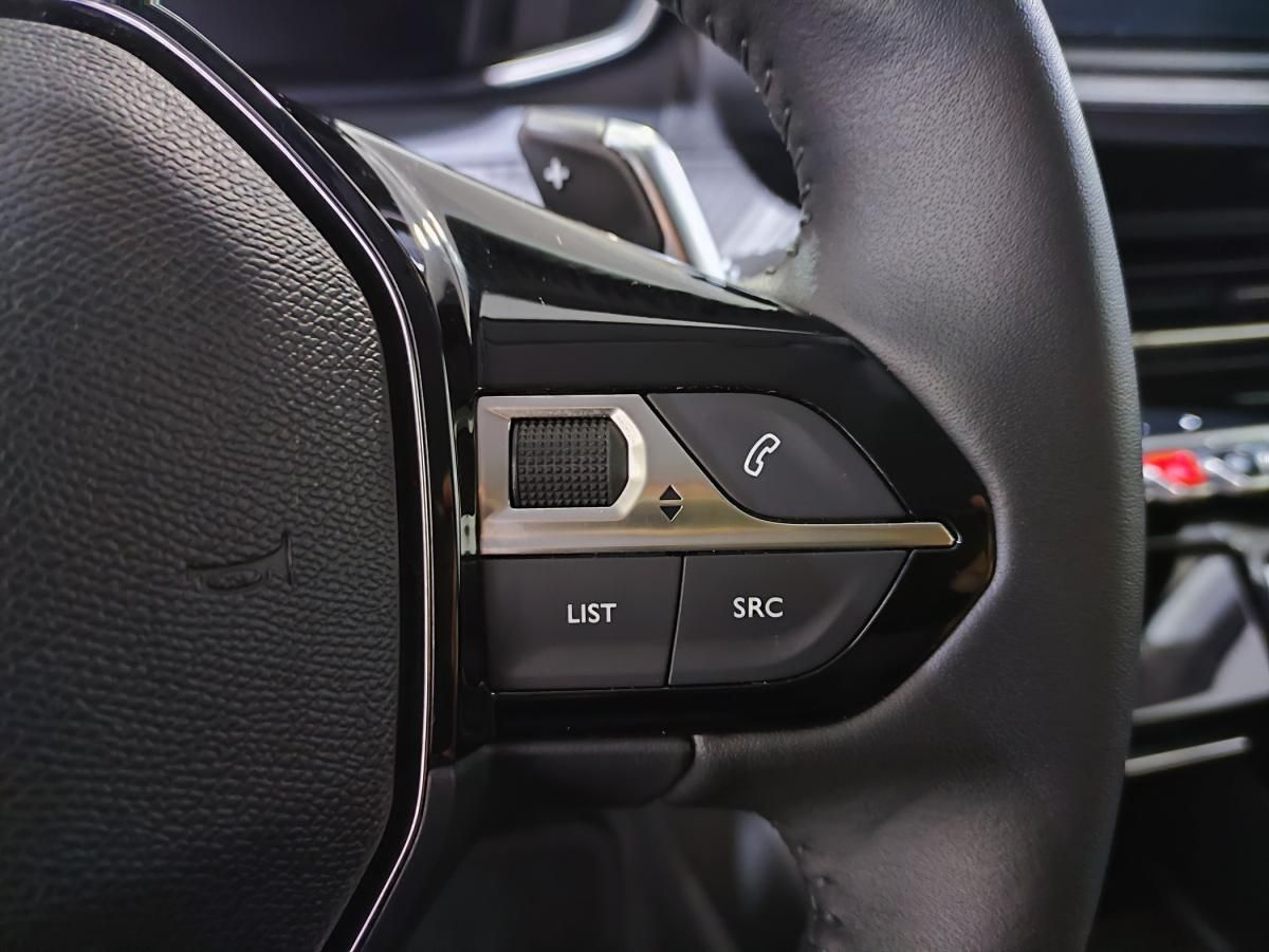 peugeot-208-2025-gasolina-1199cc