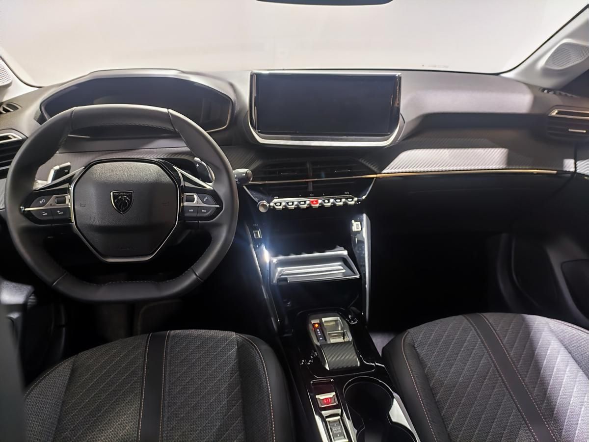 peugeot-208-2025-gasolina-1199cc