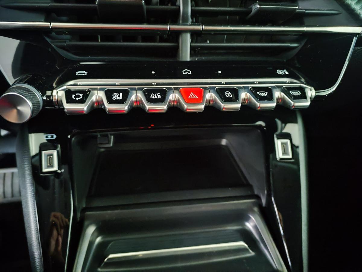 peugeot-208-2025-gasolina-1199cc