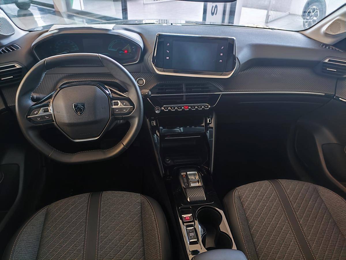 peugeot-208-2024-eletrico-500cc