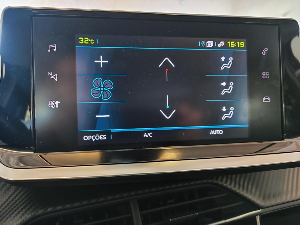 peugeot-208-2024-eletrico-500cc