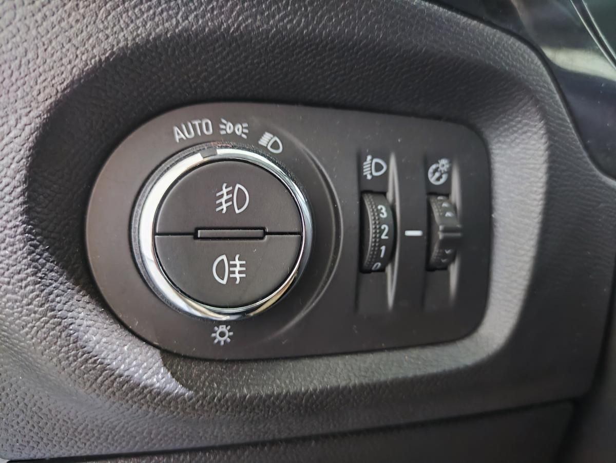 opel-corsa-2025-gasolina-1199cc