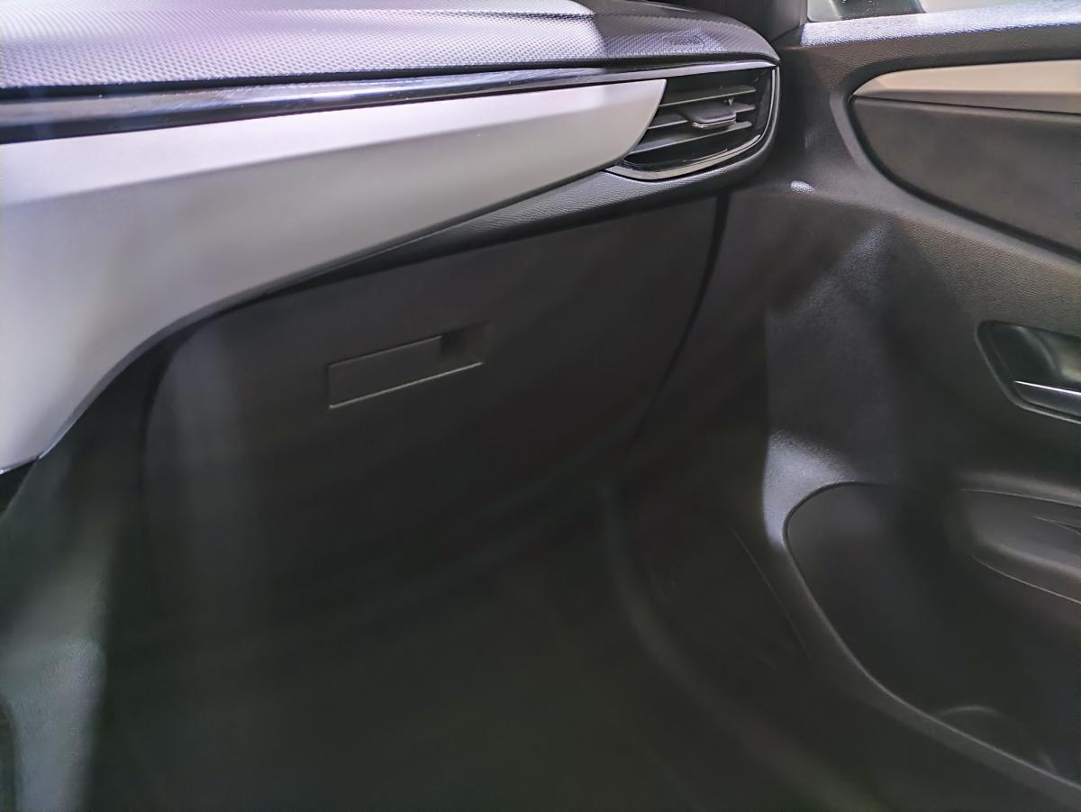 opel-corsa-2025-gasolina-1199cc