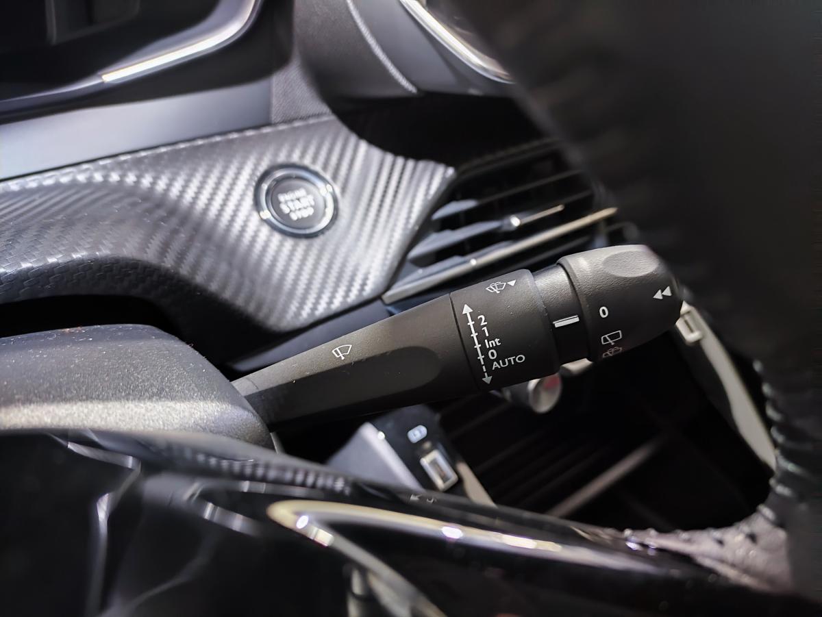 peugeot-208-2025-eletrico-0cc