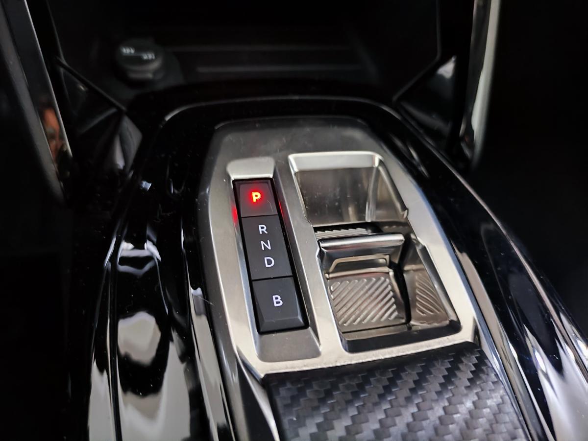 peugeot-208-2025-eletrico-0cc