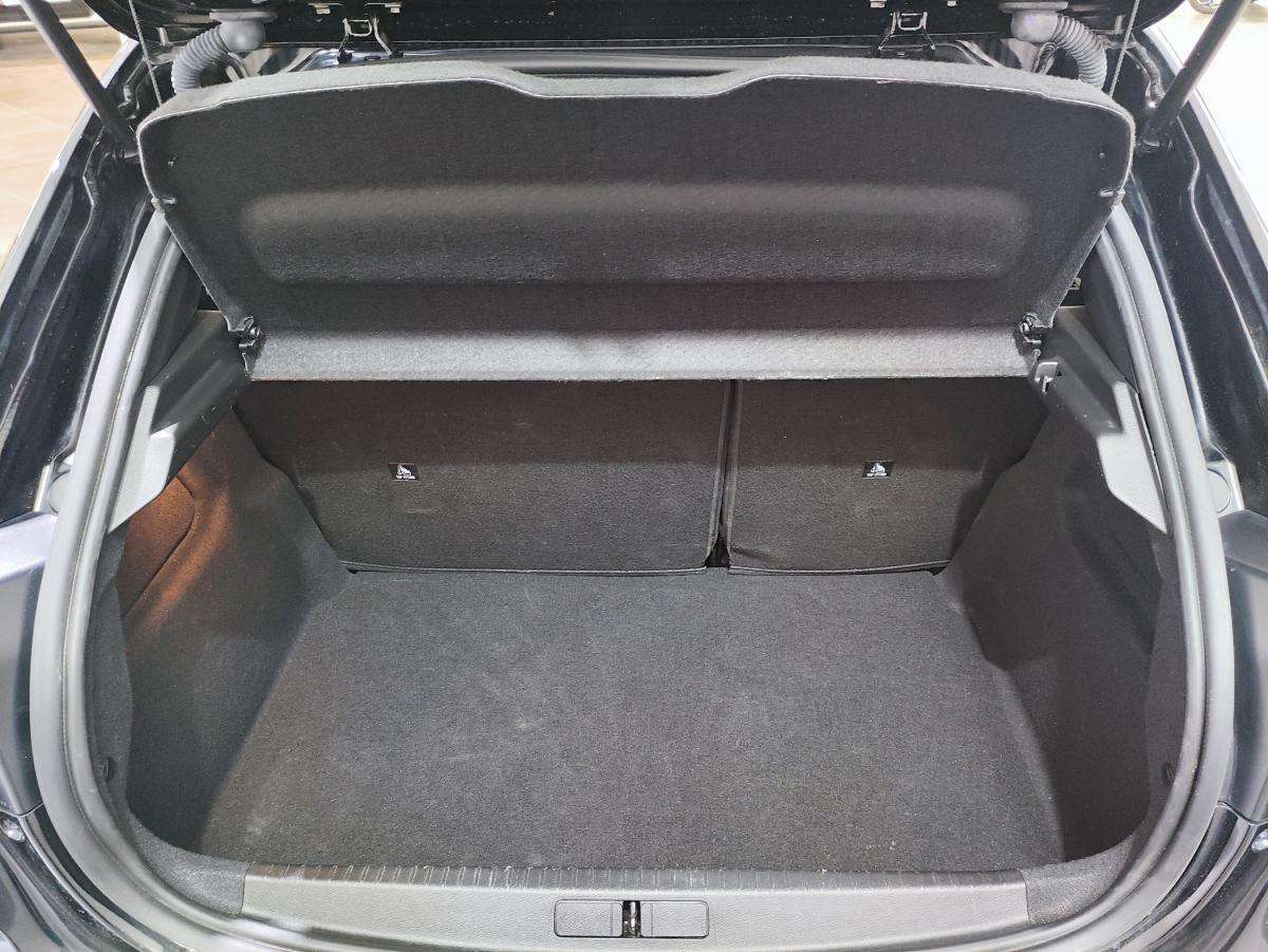peugeot-208-2025-eletrico-0cc