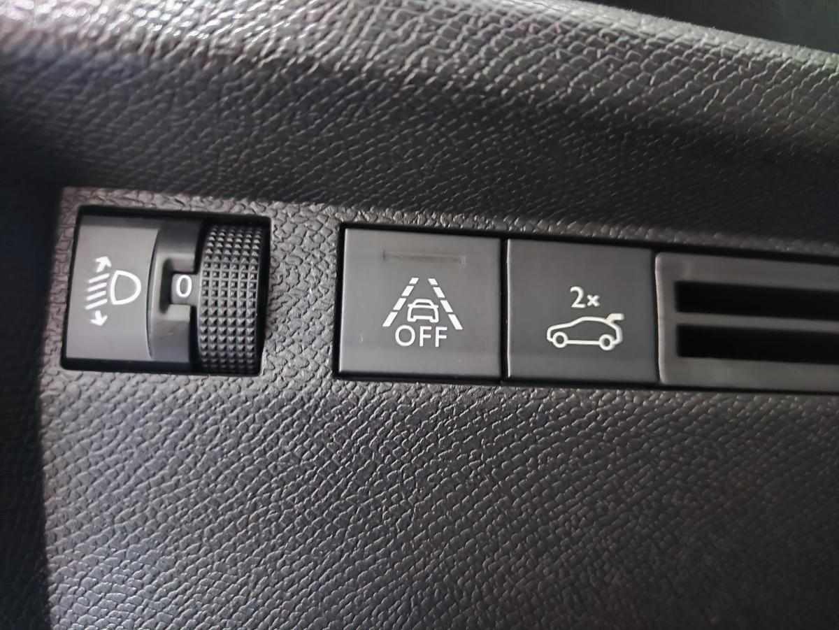 citroen-c4-1-2-puretech-2024-gasolina-1199cc