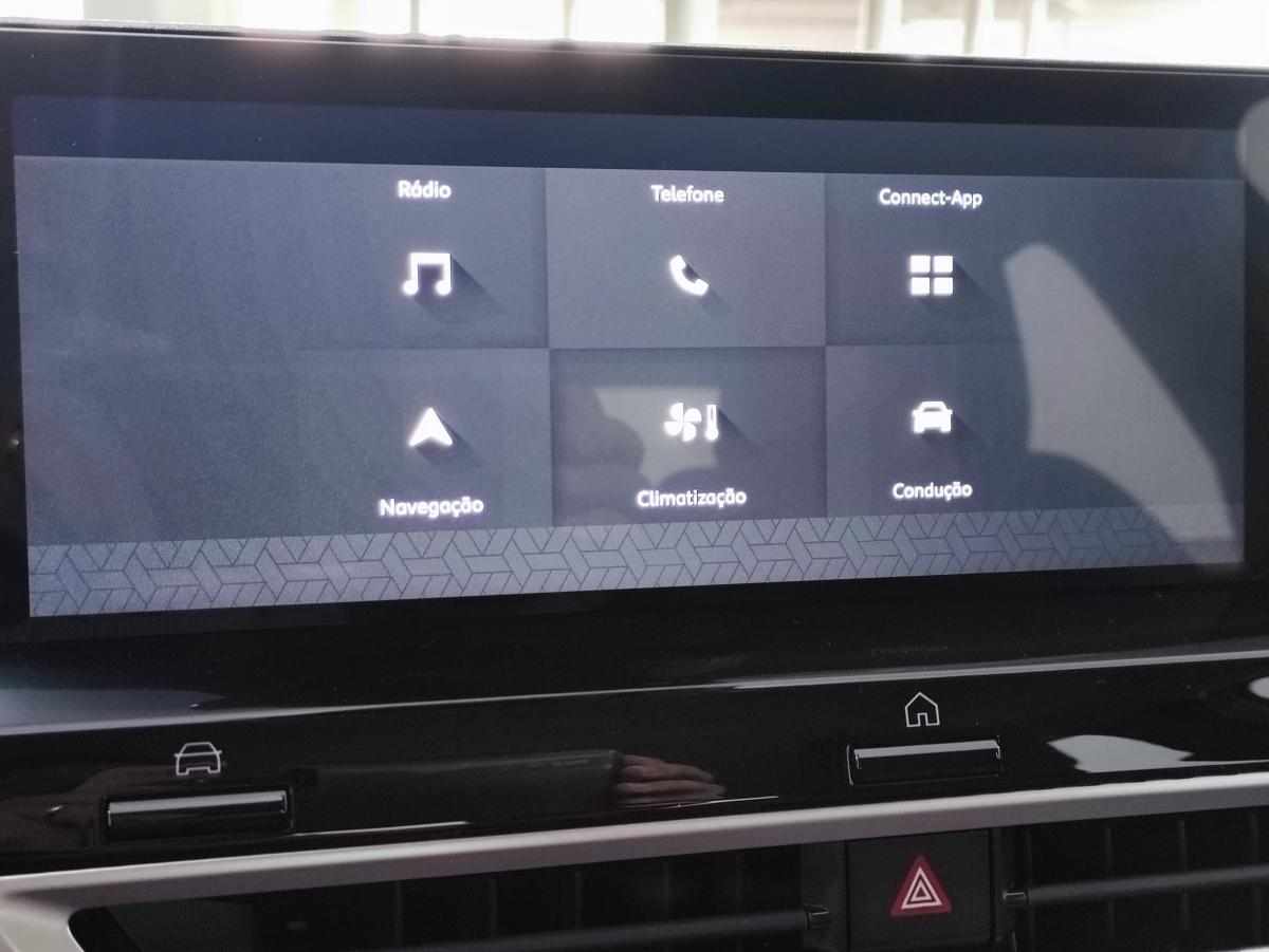 citroen-c4-1-2-puretech-2024-gasolina-1199cc