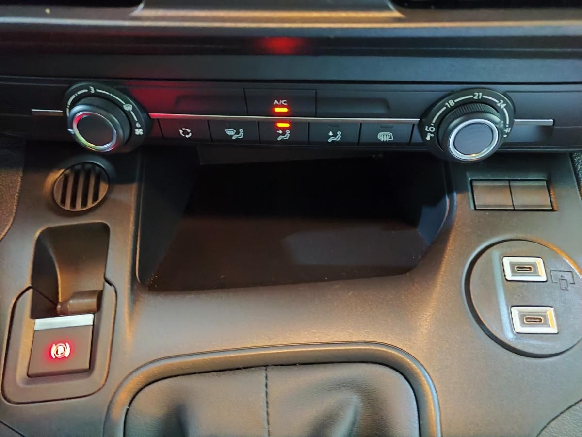 citroen-berlingo-2025-diesel-1499cc
