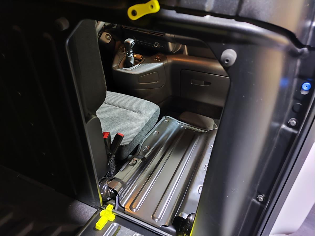 citroen-berlingo-2025-diesel-1499cc