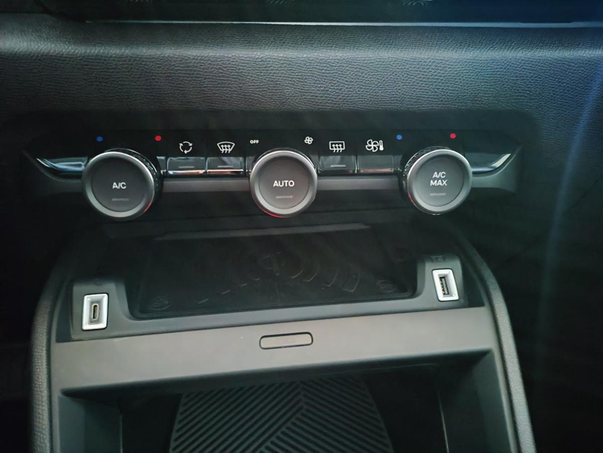 citroen-c4-2023-diesel-1499cc