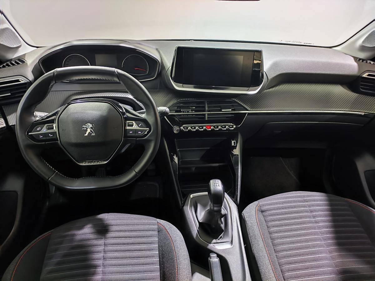 peugeot-208-2023-gasolina-1199cc
