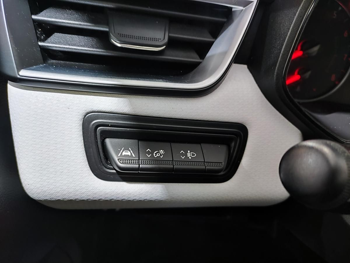 renault-clio-2023-gpl-999cc