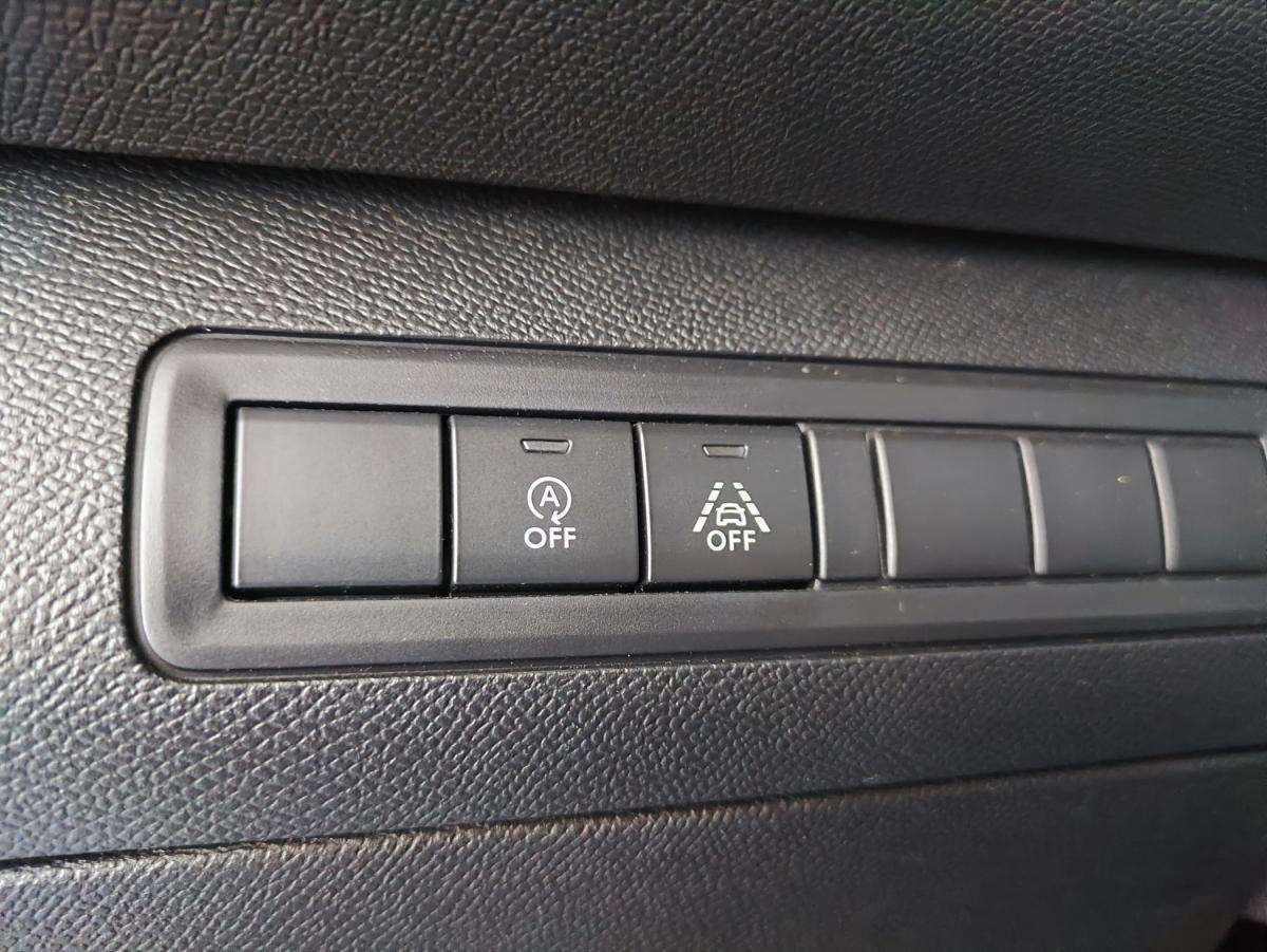peugeot-308-sw-2020-diesel-1499cc