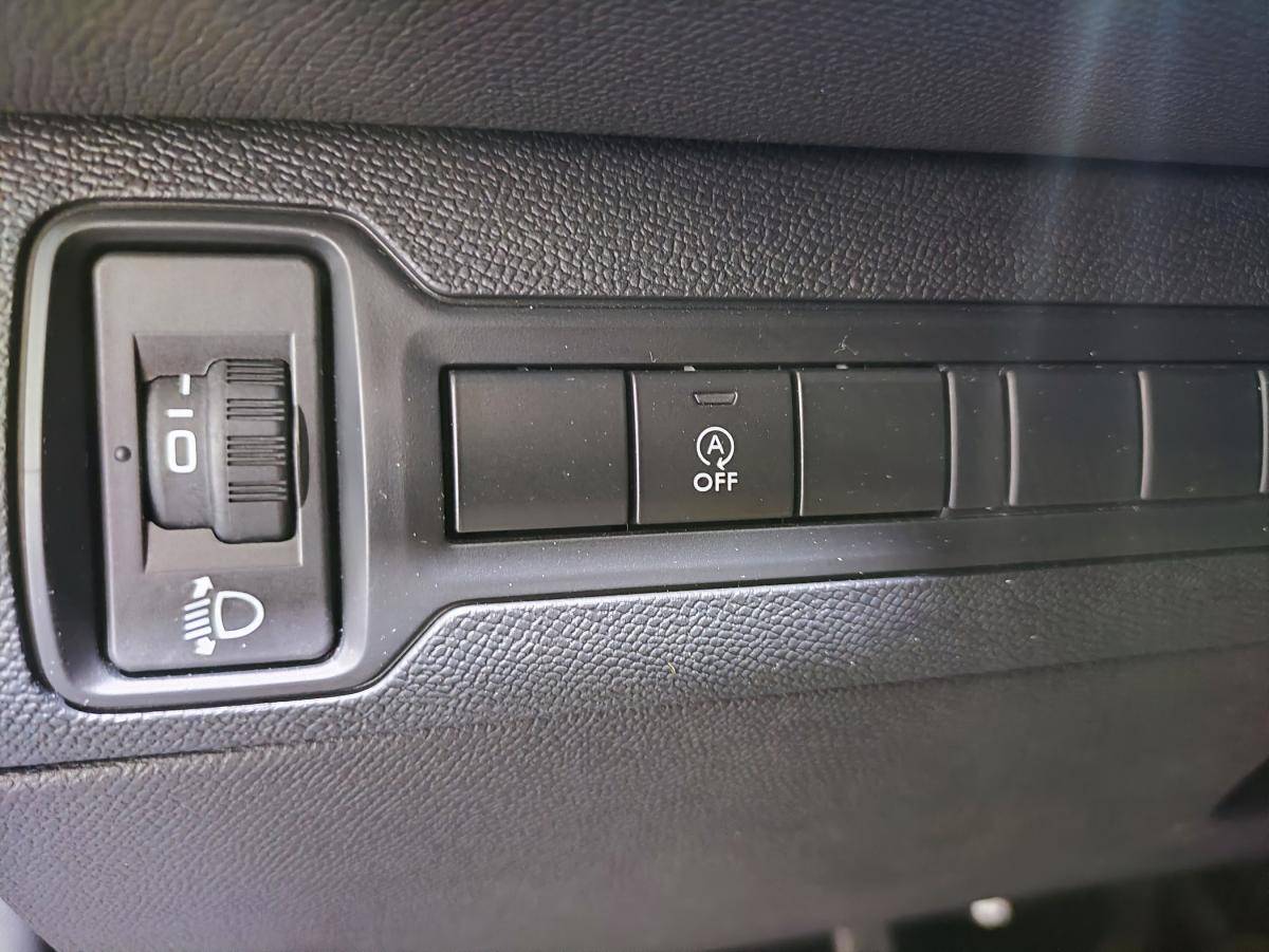 peugeot-308-2021-diesel-1499cc