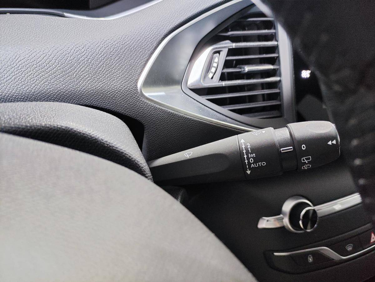 peugeot-308-2021-diesel-1499cc