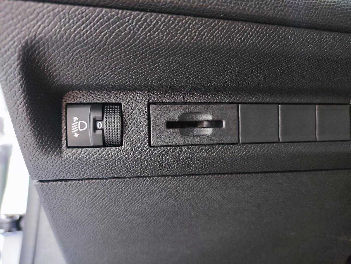 peugeot-308-2024-diesel-1499cc