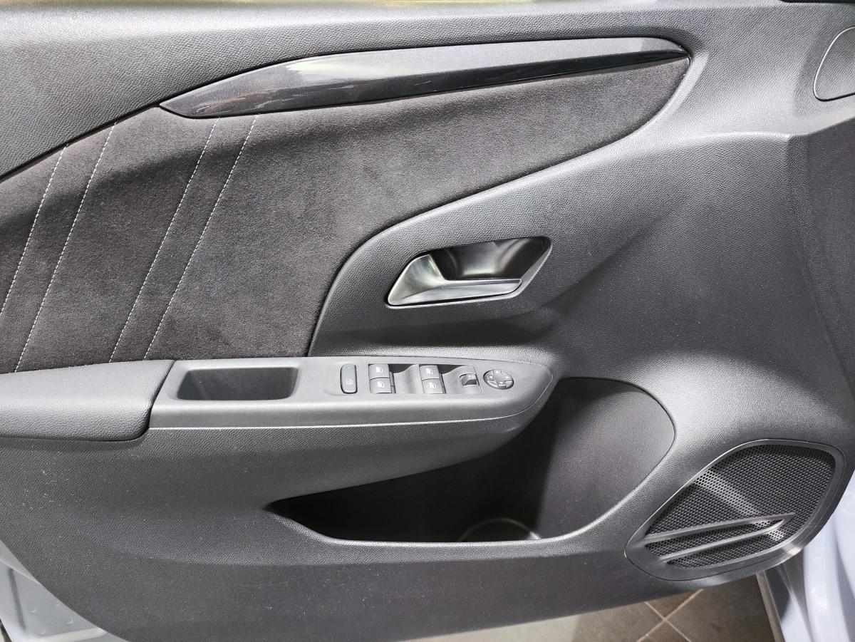 opel-corsa-2023-eletrico-500cc