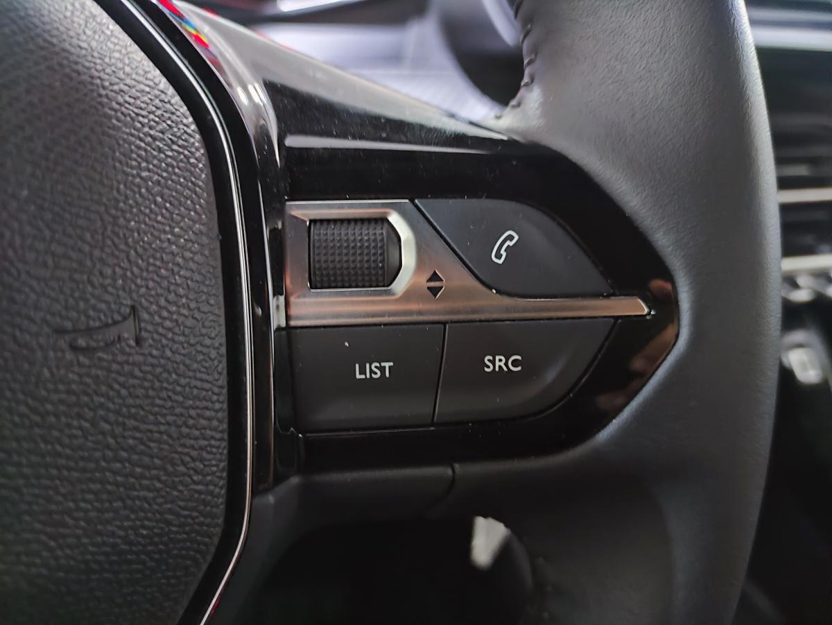 peugeot-2008-2025-eletrico-500cc