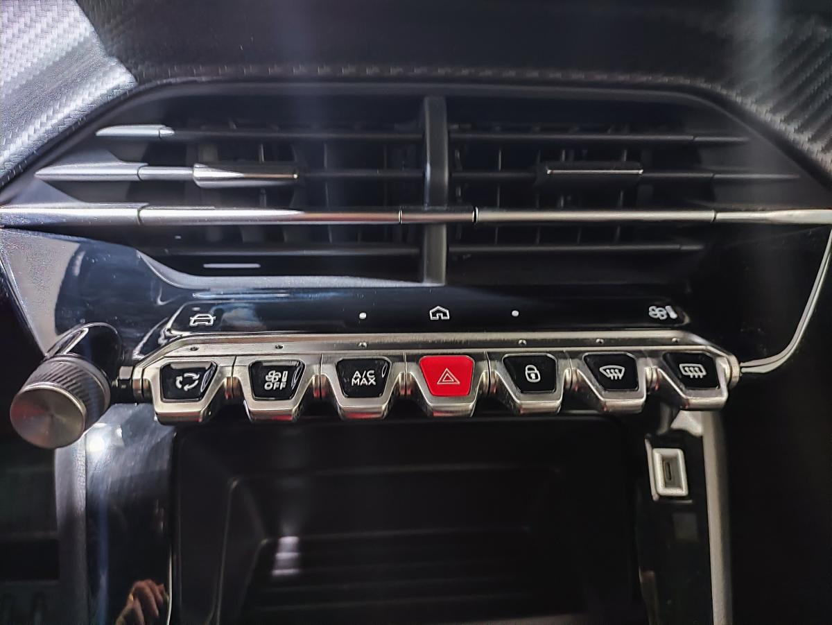peugeot-2008-2025-eletrico-500cc