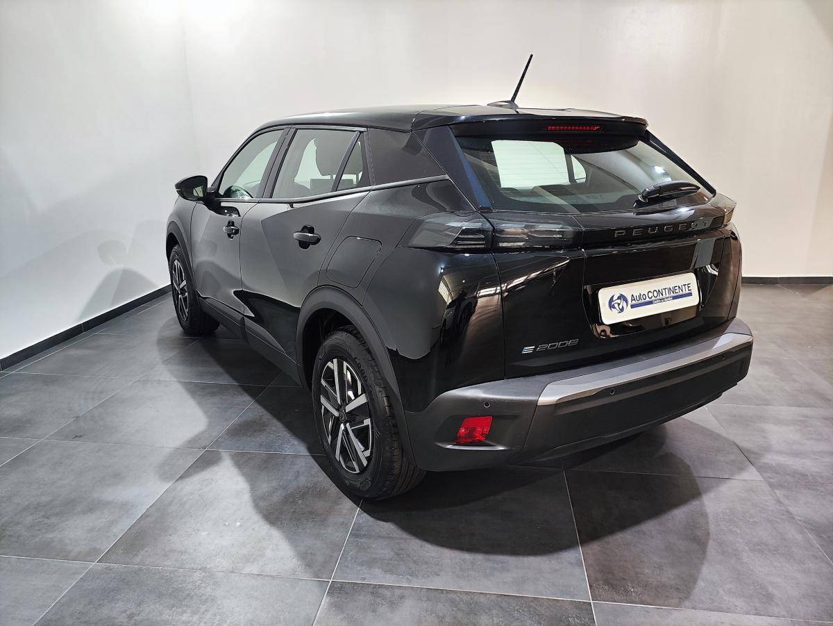 peugeot-2008-2025-eletrico-500cc
