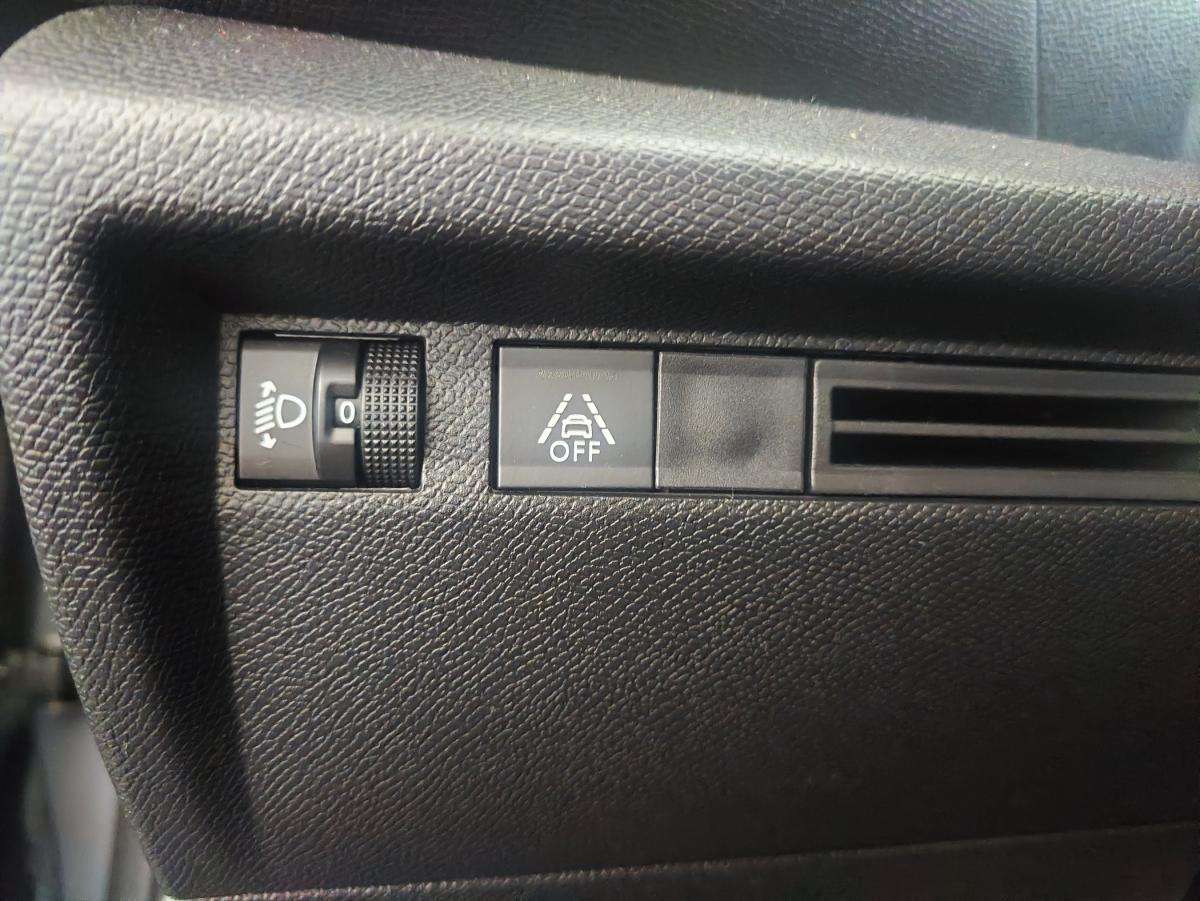citroen-c4-2023-gasolina-1199cc