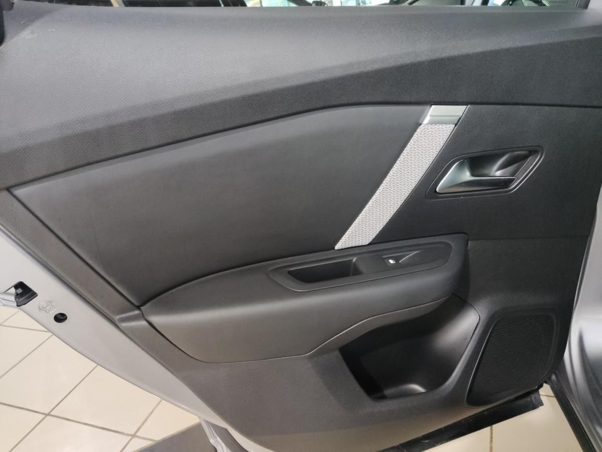 citroen-c4-2023-gasolina-1199cc