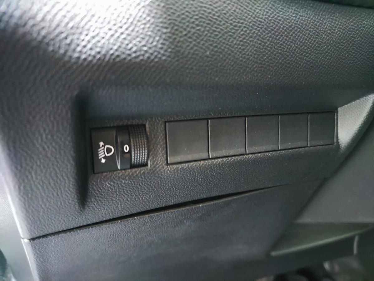 peugeot-2008-2024-gasolina-1199cc