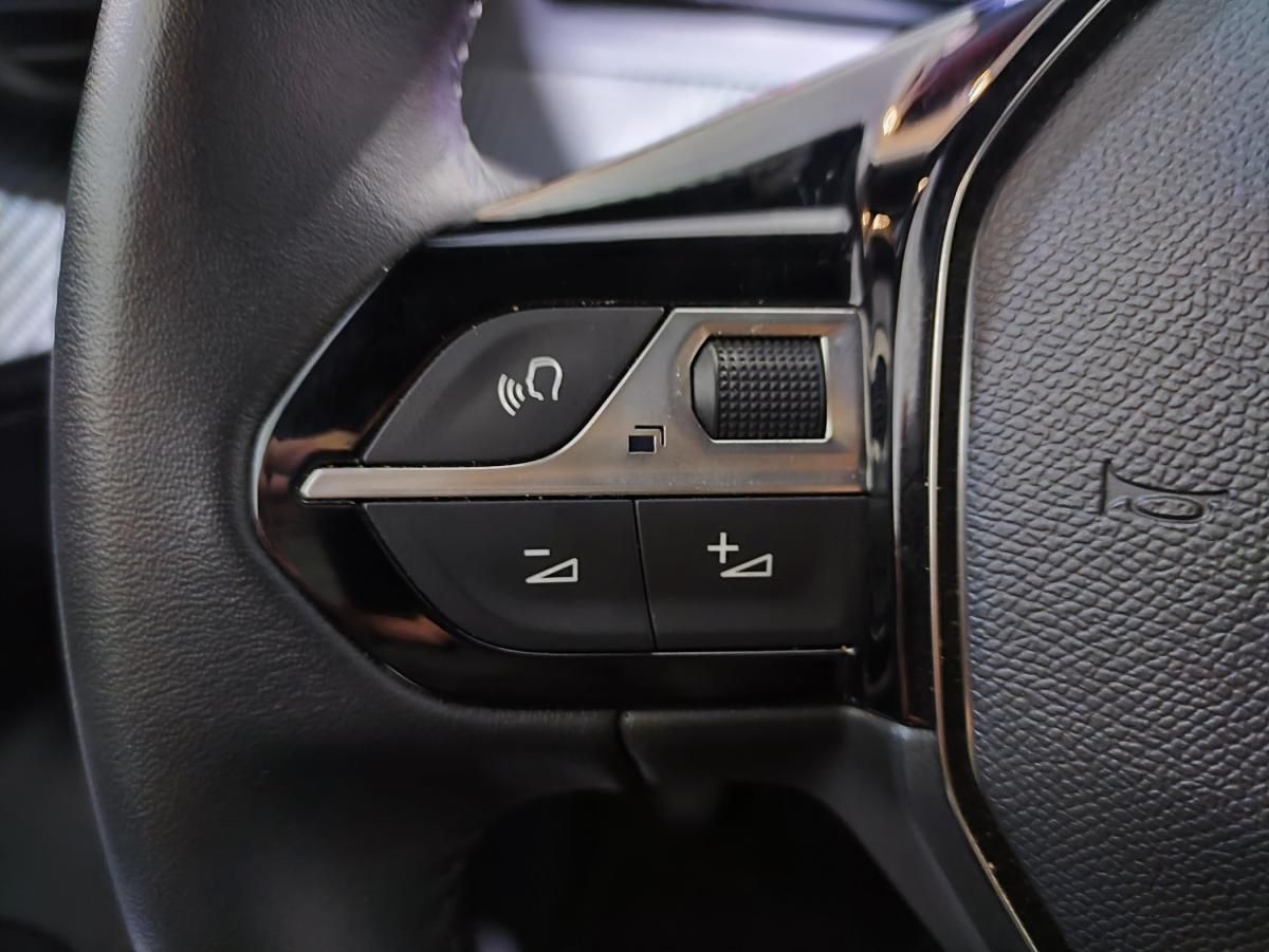 peugeot-2008-2024-gasolina-1199cc