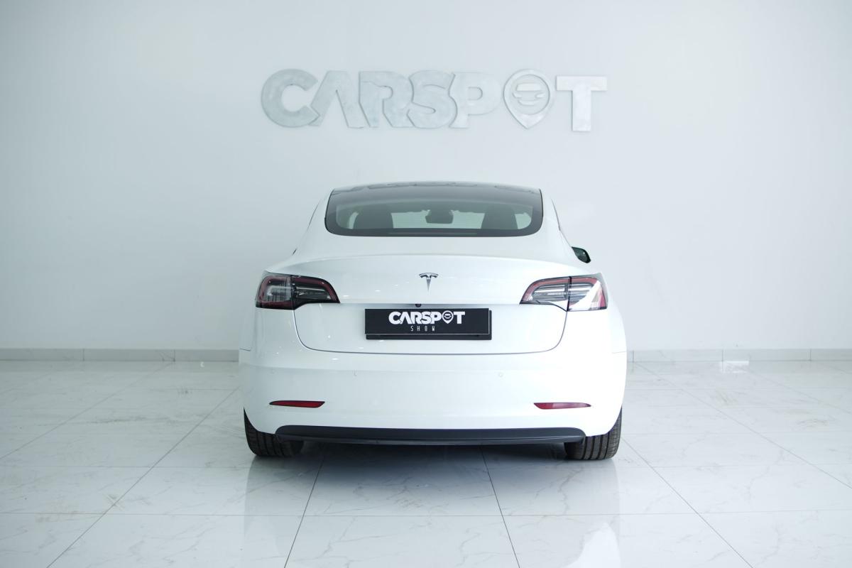 tesla-model-3-2021-eletrico-500cc