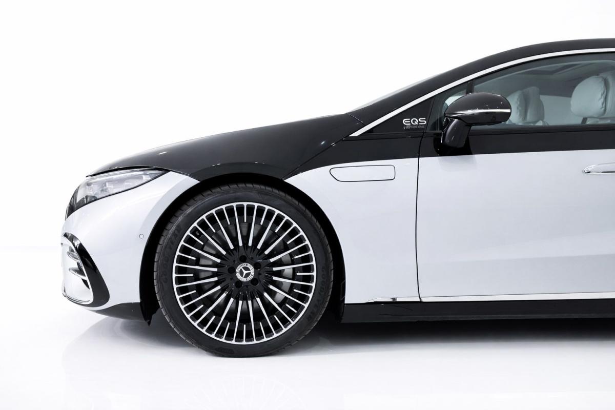 mercedes-benz-eqs-2022-eletrico-500cc
