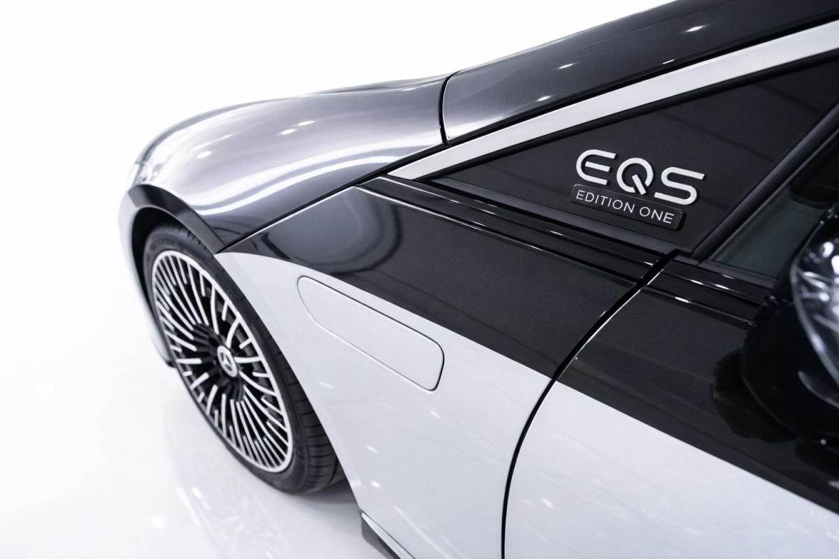 mercedes-benz-eqs-2022-eletrico-500cc