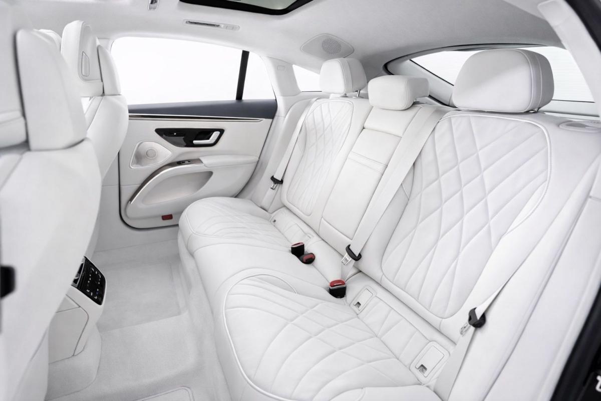 mercedes-benz-eqs-2022-eletrico-500cc
