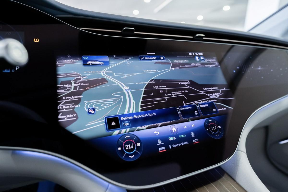 mercedes-benz-eqs-2022-eletrico-500cc