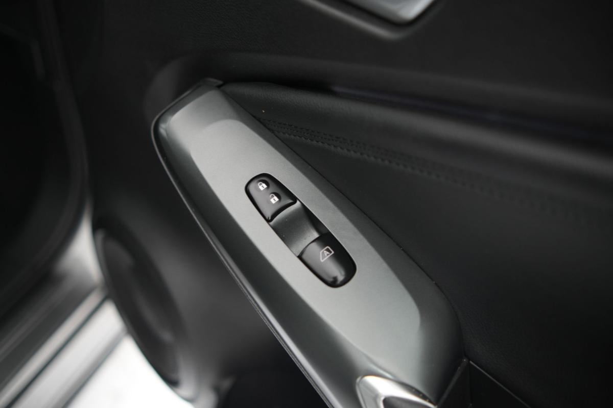 nissan-juke-2025-hibrido-a-gasolina-1598cc