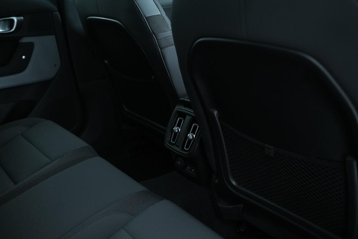 polestar-2-2023-eletrico-500cc