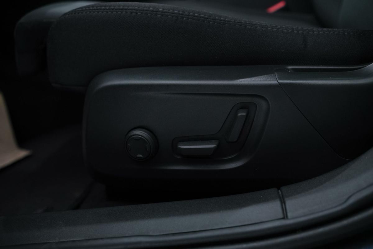 polestar-2-2023-eletrico-500cc