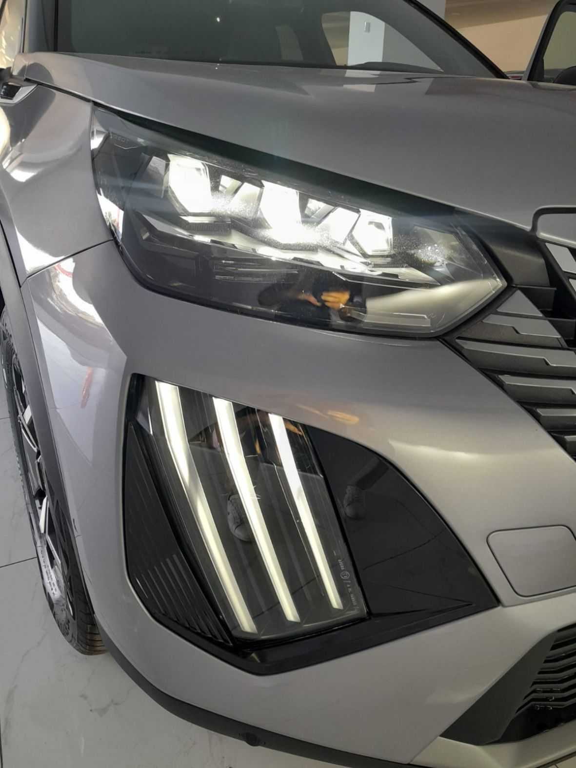peugeot-2008-2025-eletrico-500cc