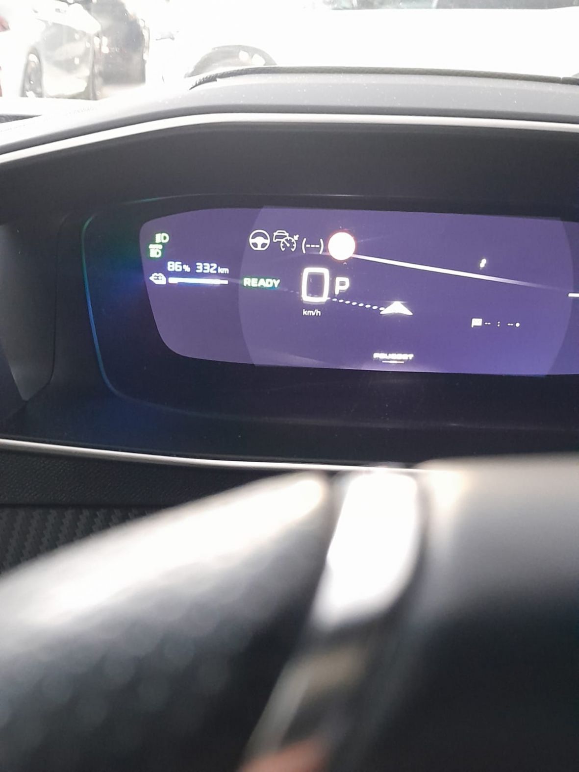 peugeot-2008-2025-eletrico-500cc