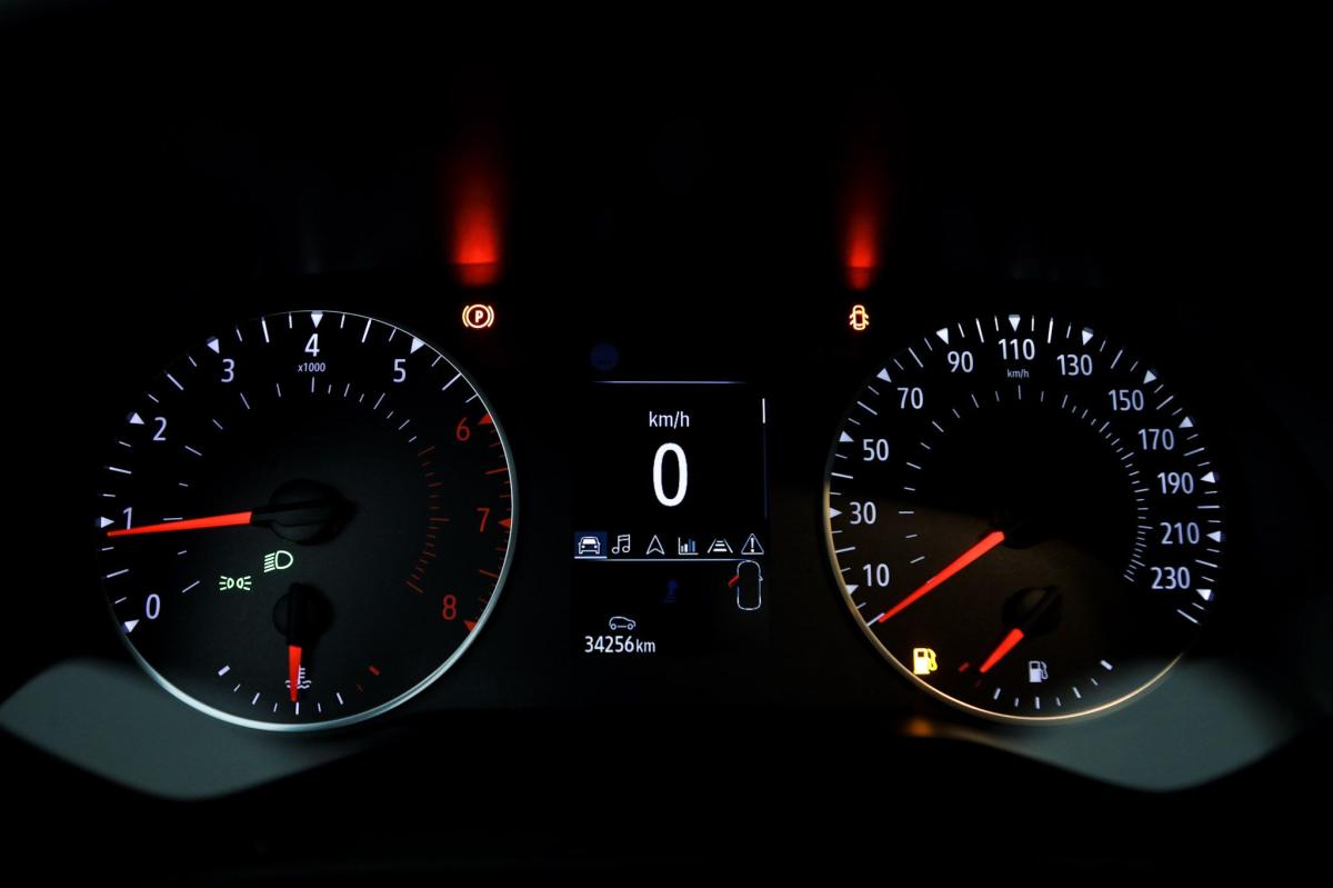 renault-captur-2024-gpl-999cc