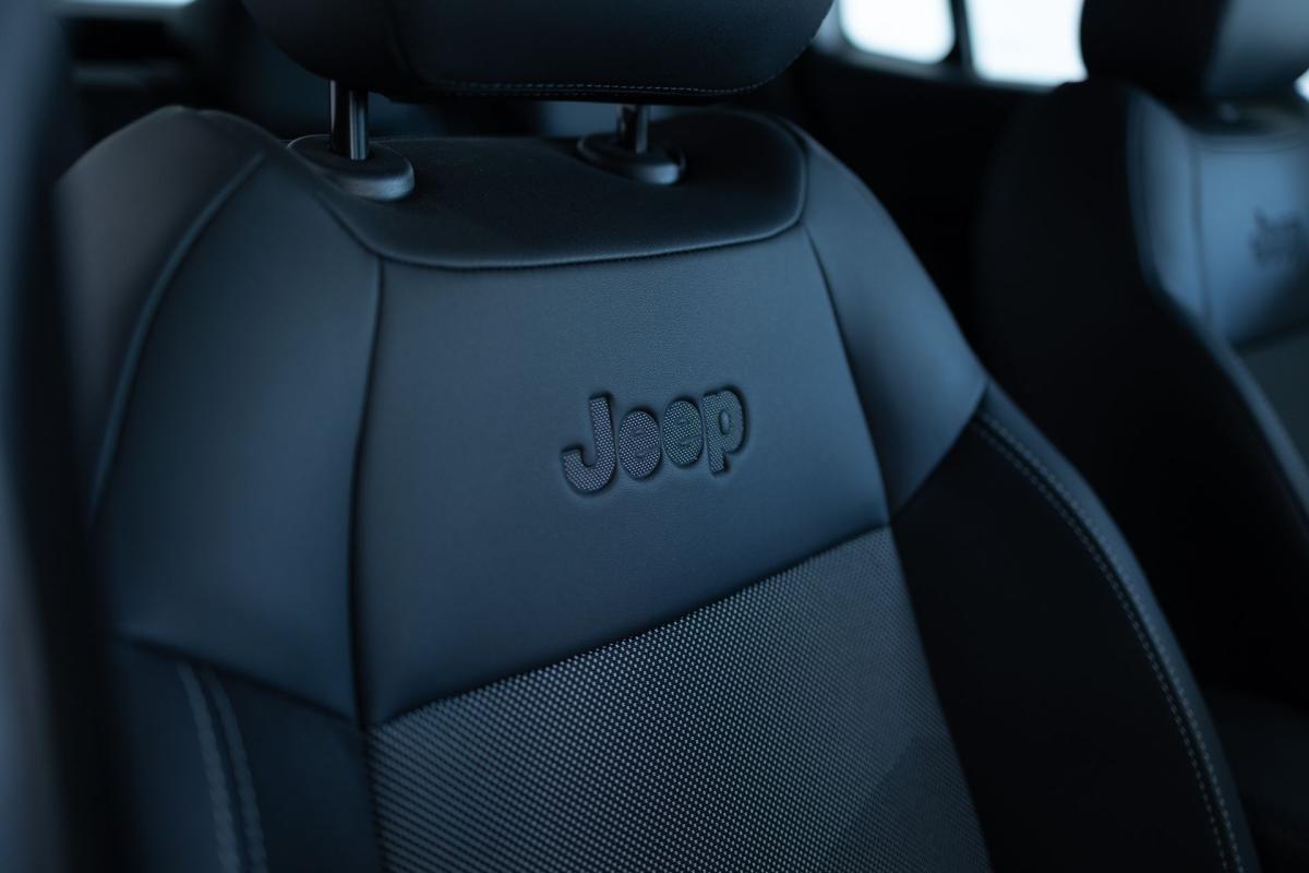 jeep-avenger-2025-eletrico-500cc