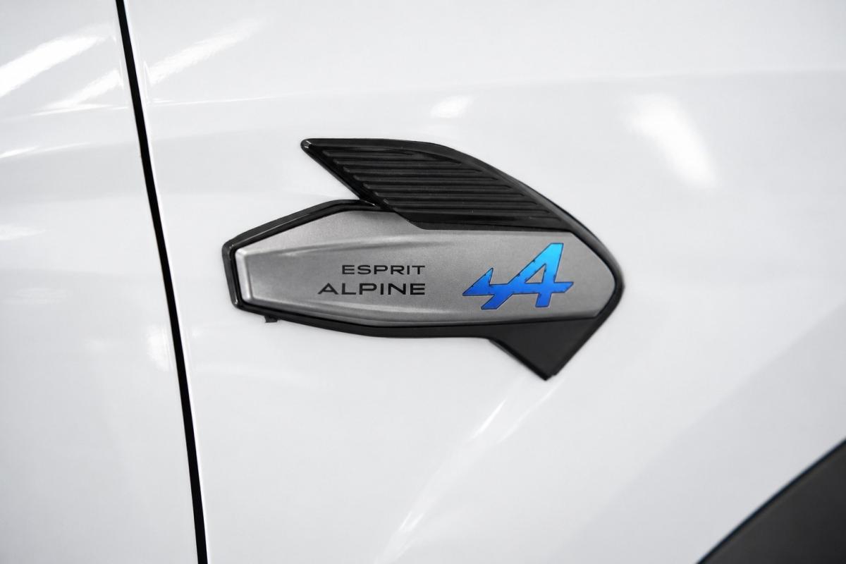 renault-captur-2025-hibrido-a-gasolina-1789cc