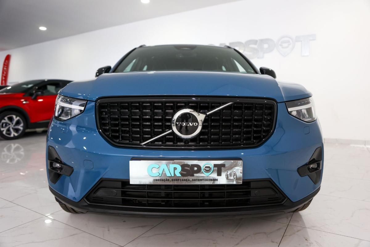volvo-xc40-2024-gasolina-1969cc