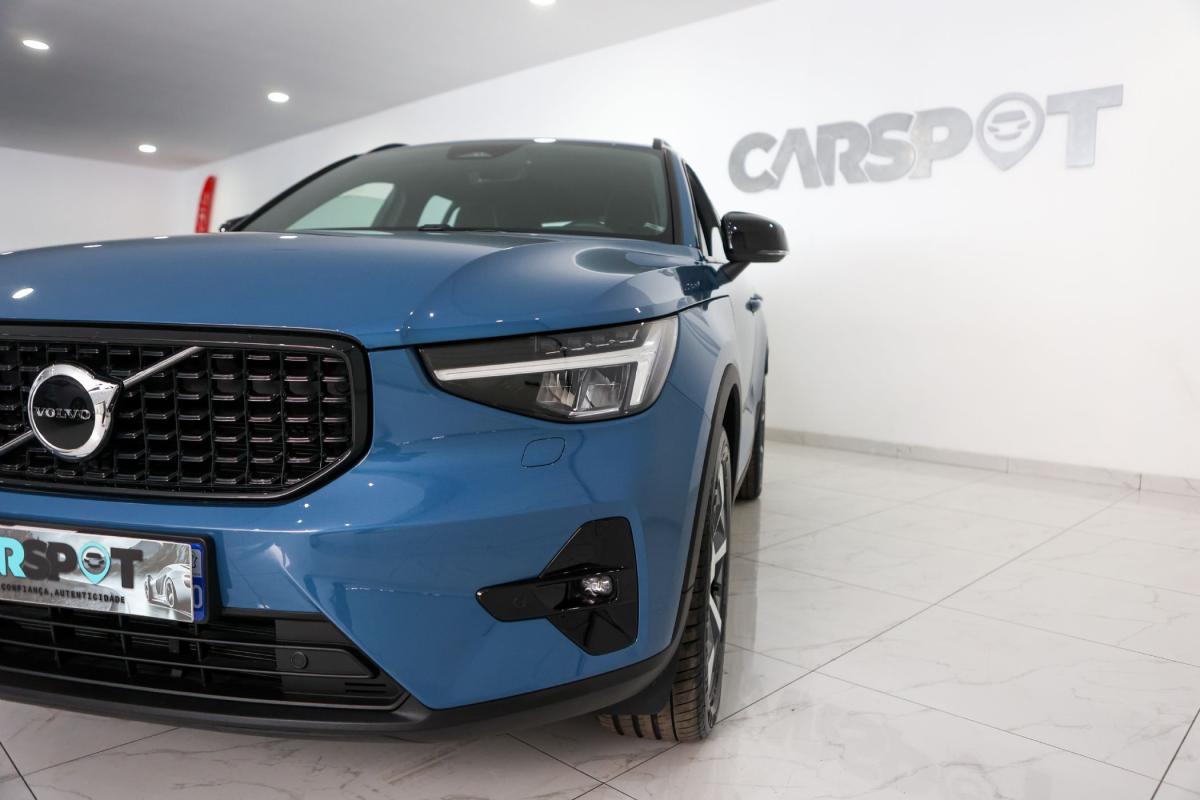 volvo-xc40-2024-gasolina-1969cc