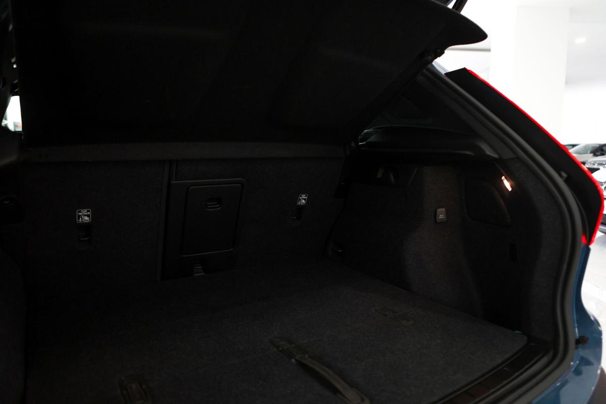 volvo-xc40-2024-gasolina-1969cc