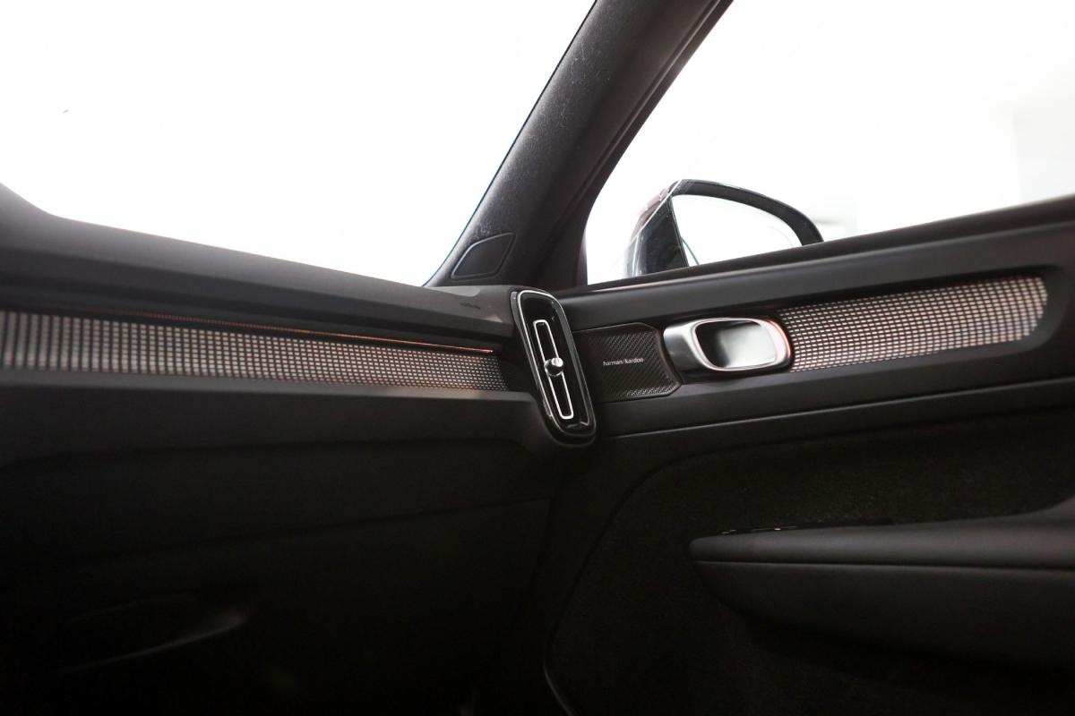 volvo-xc40-2024-gasolina-1969cc